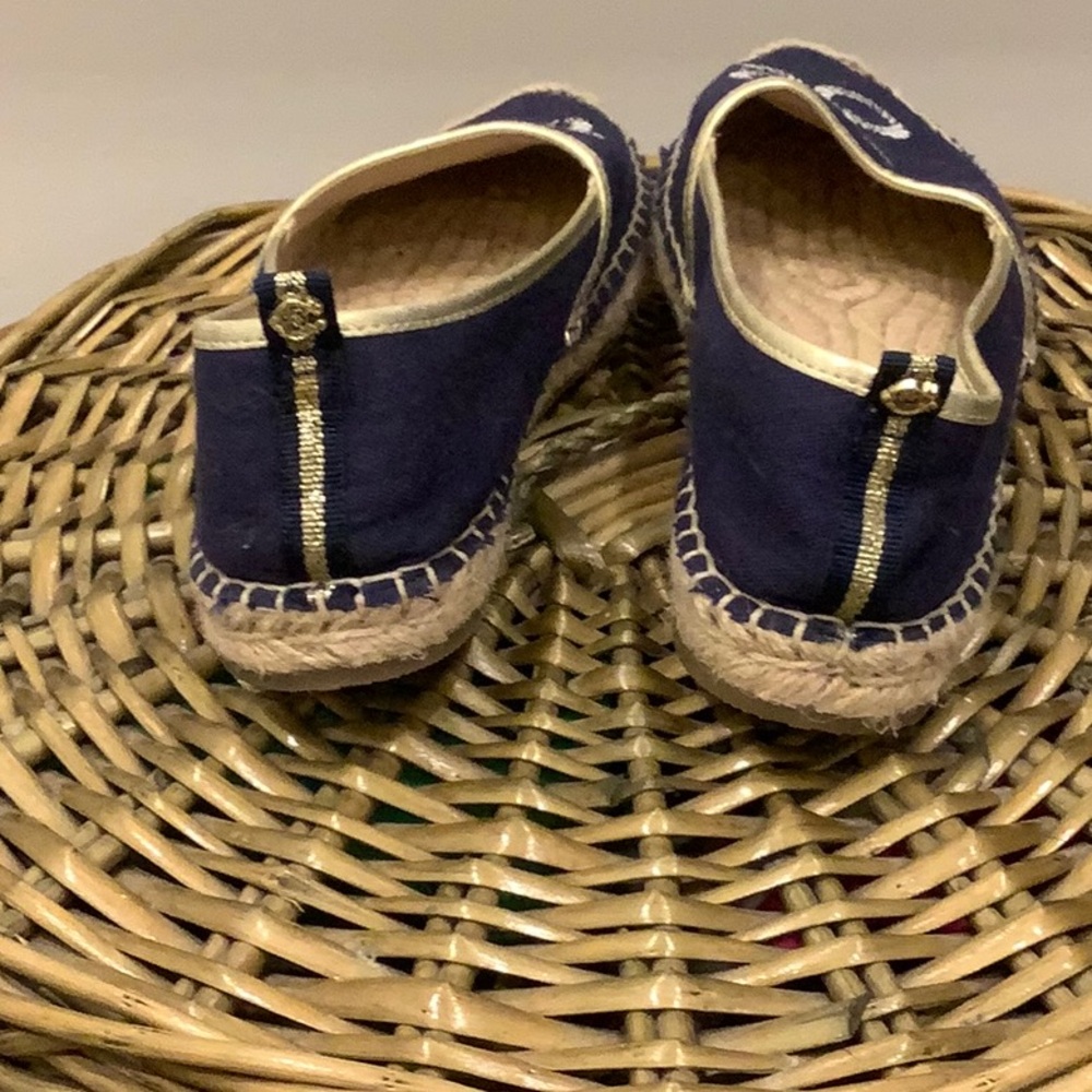 C. Wonder love espadrilles perfect condition. Worn once - Picture 4 of 4